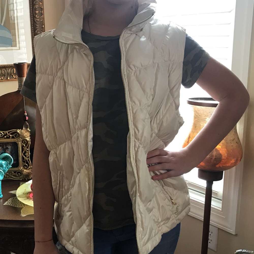 💯 Authentic GUESS Creme Color Vest : XL